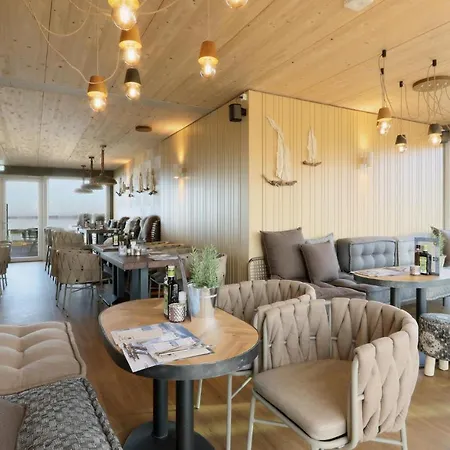 Holiday home 2 Bedroom Gorgeous In Lembruch-duemmer