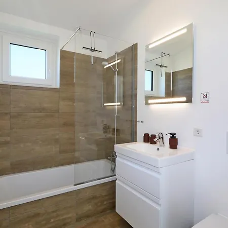 Holiday home 2 Bedroom Gorgeous In Lembruch-duemmer Lembruch